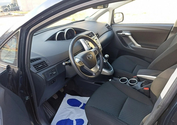 Toyota Verso cena 41500 przebieg: 172572, rok produkcji 2012 z Brańsk małe 92